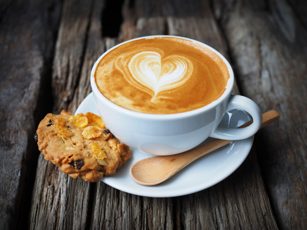 Cappuccino s cookieskou